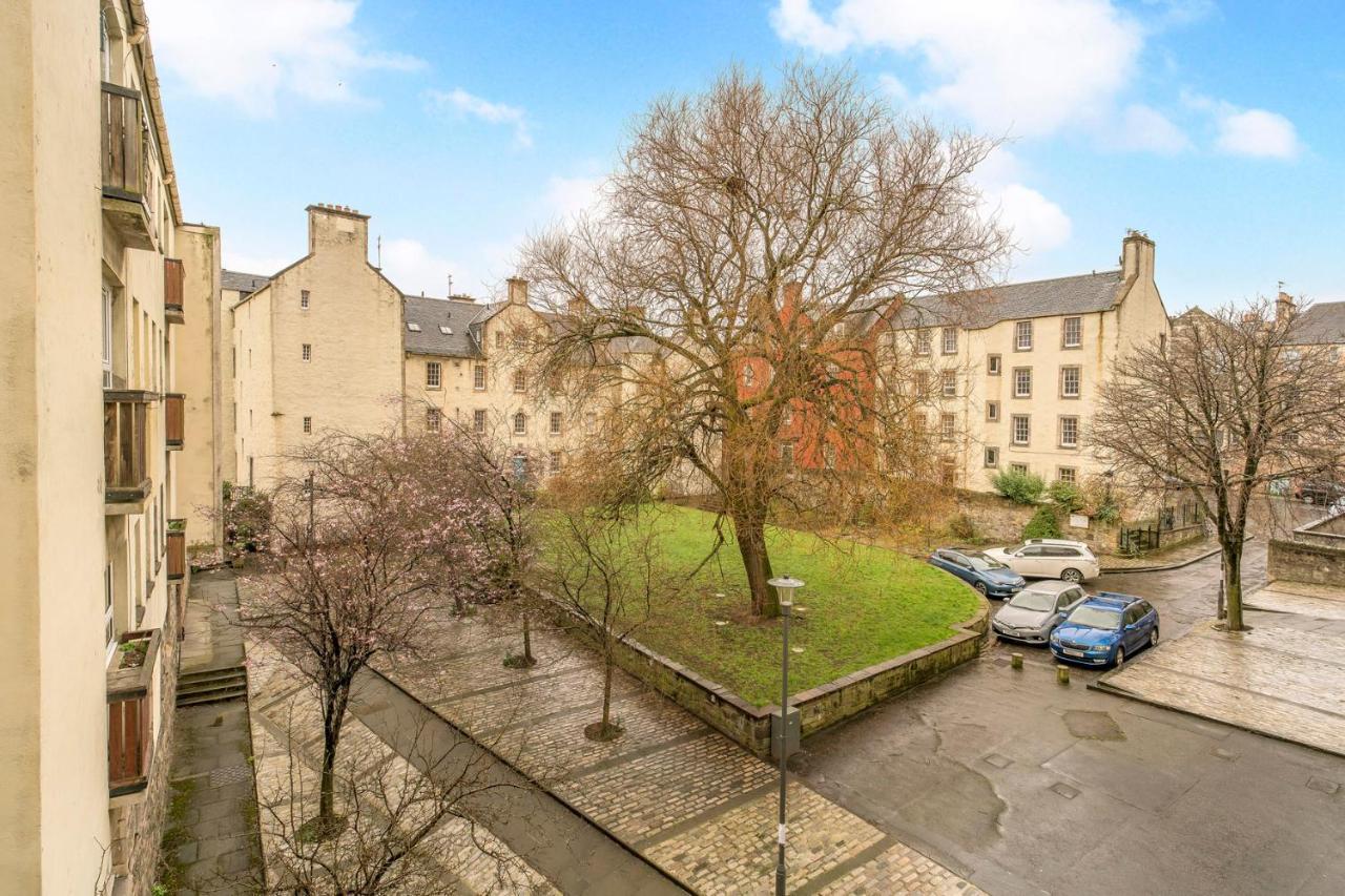 Charming Old Town 2 Bed Apt, 2Mins From Royal Mile — Photos 1